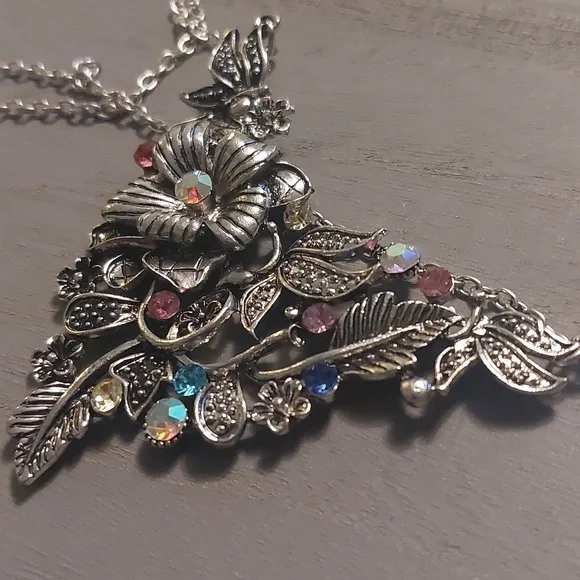 Betsey Johnson Silvertone Floral Multi Color Rhinestone Necklace 18" - Picture 9 of 17